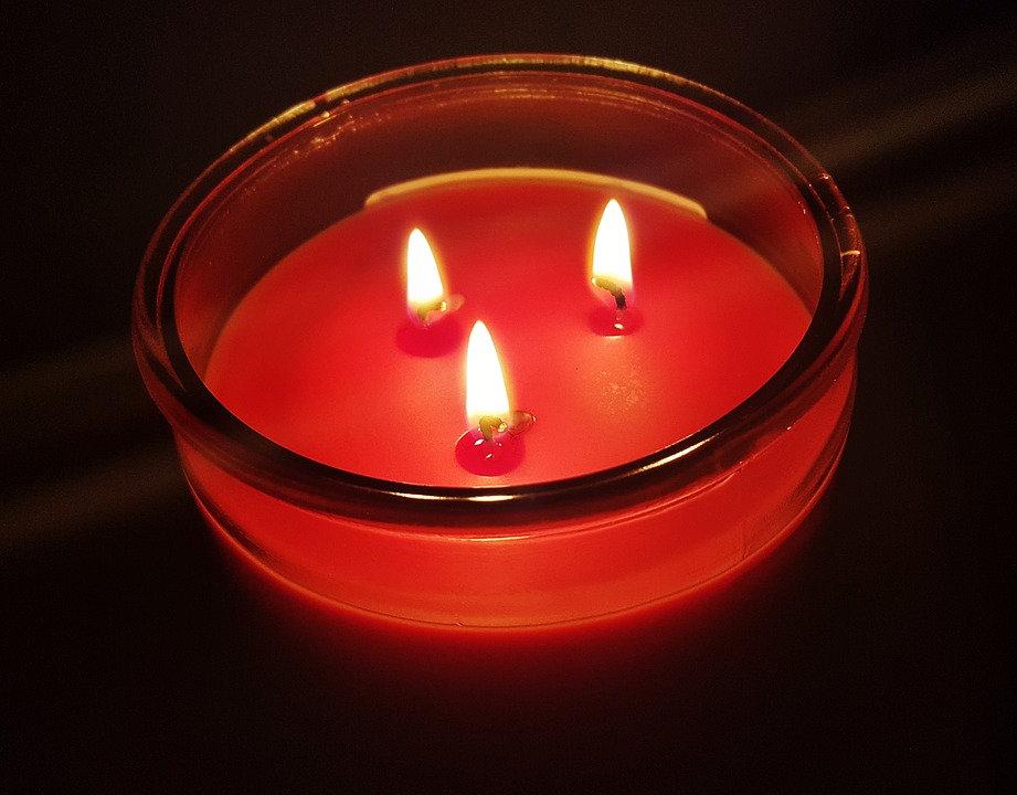 candle-1200754_960_720