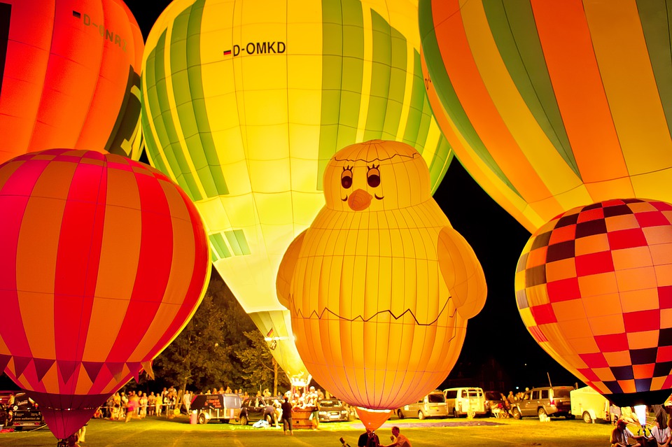 hot-air-balloon-4352460_960_720