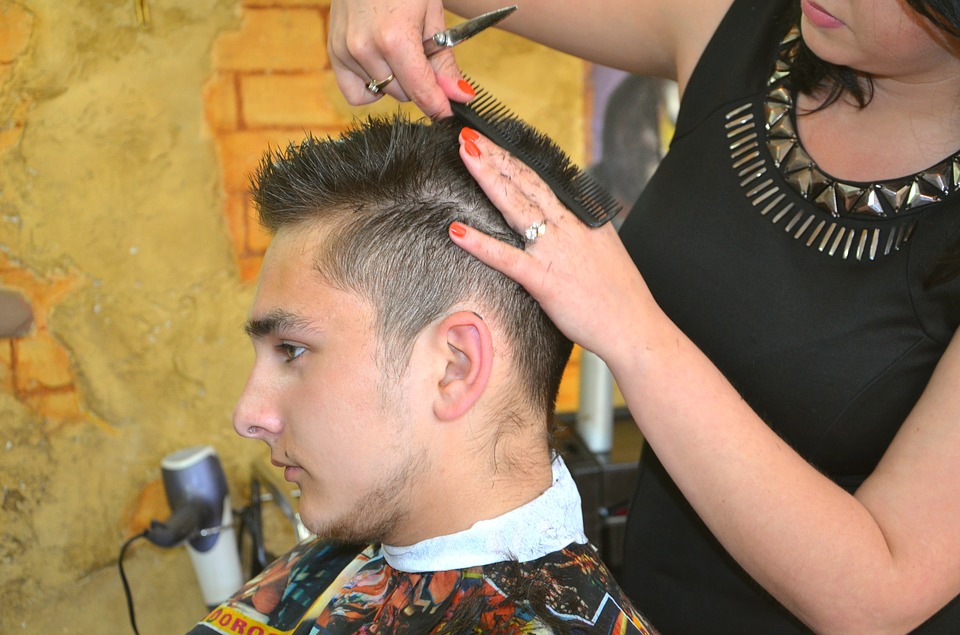 beauty-salon-2521943_960_720