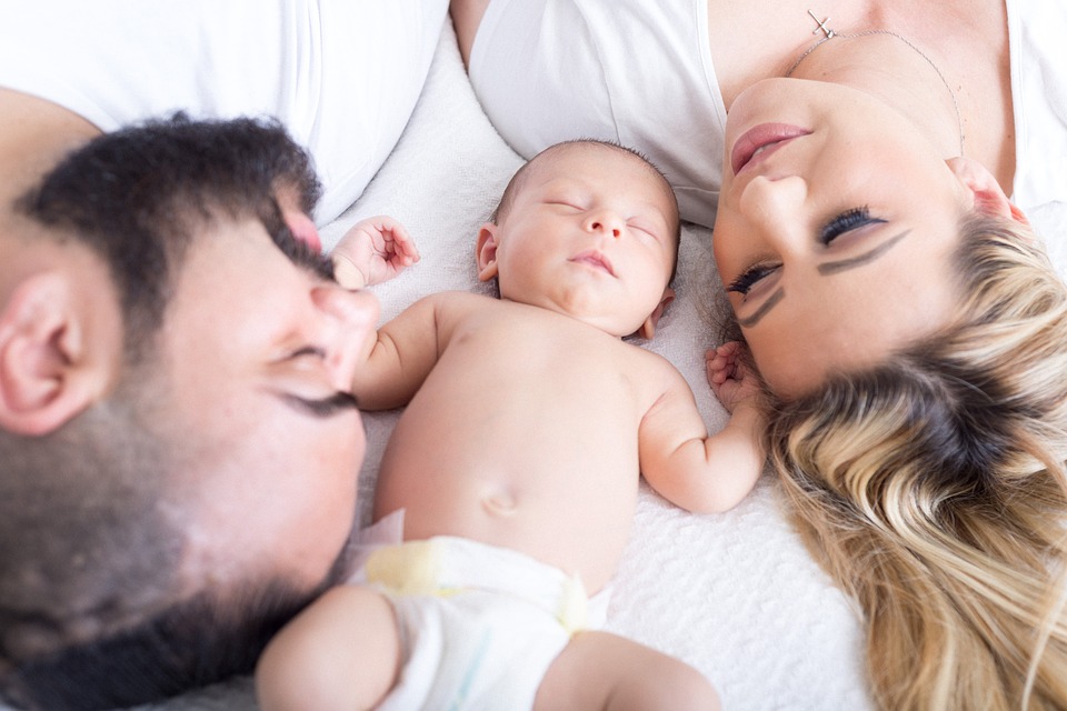 family-2610205_960_720