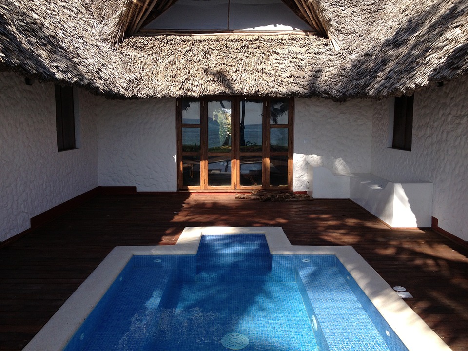 pool-237990_960_720