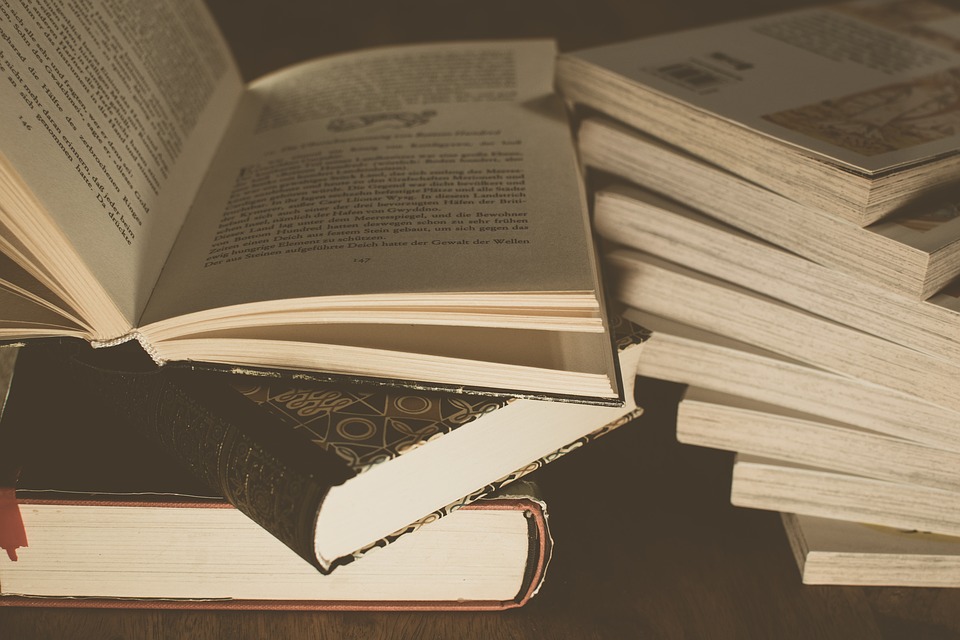 literature-3324023_960_720