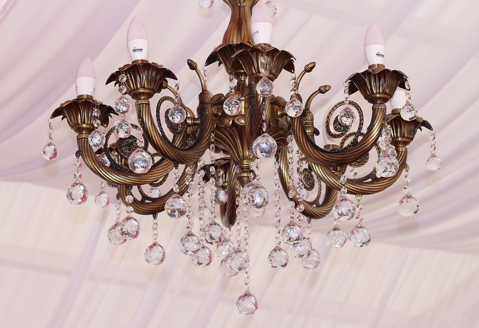 chandelier-1521281_960_720