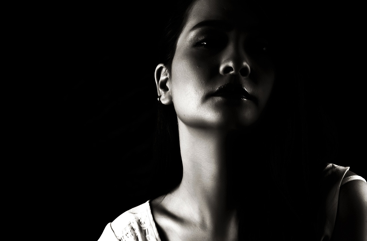 girl-2205813_1280