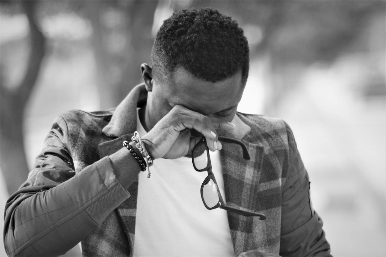 crying-african-man-4670799_1280