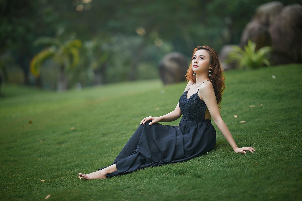 woman-6693617_1280