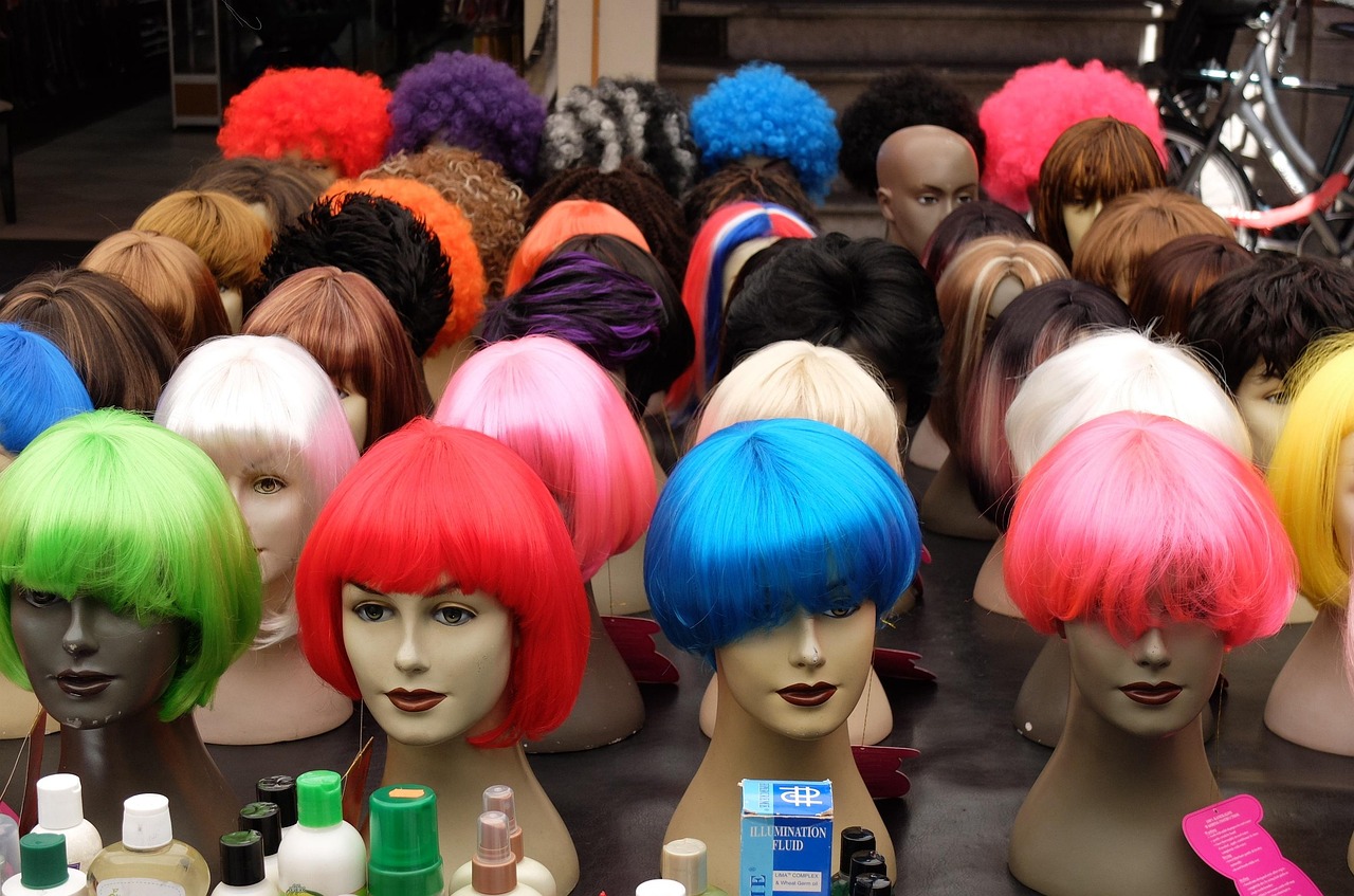 wigs-2224880_1280