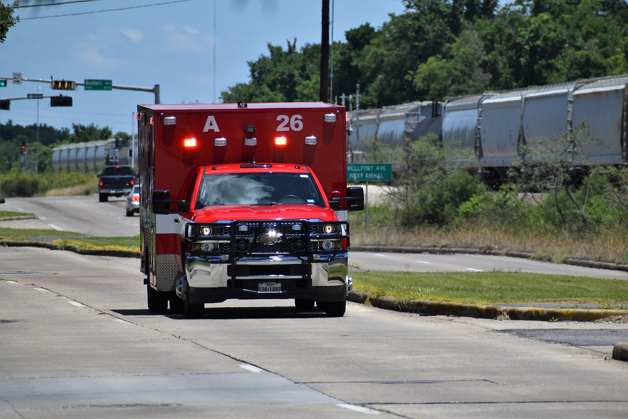ambulance-5272148_1280
