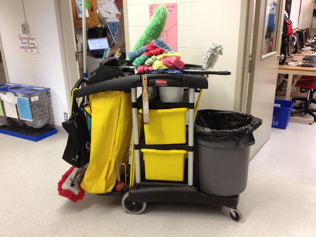 janitor-1357278_1280