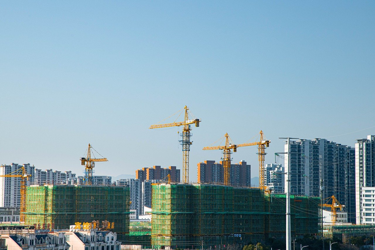 unfinished-building-9395796_1280